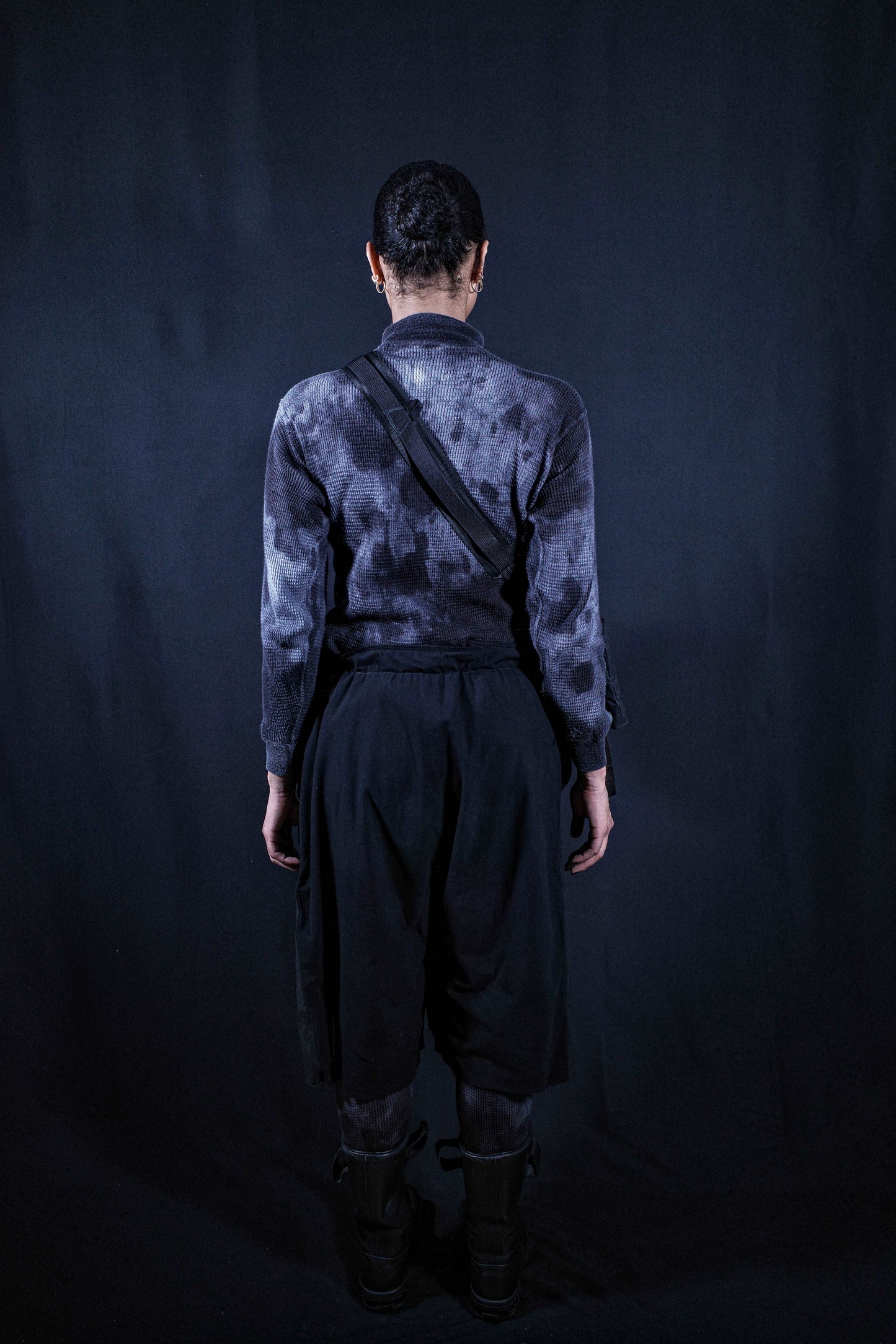 BA_TRANSFORMABLE MESSENGER BACKPACK WAXED COTTON BLACK