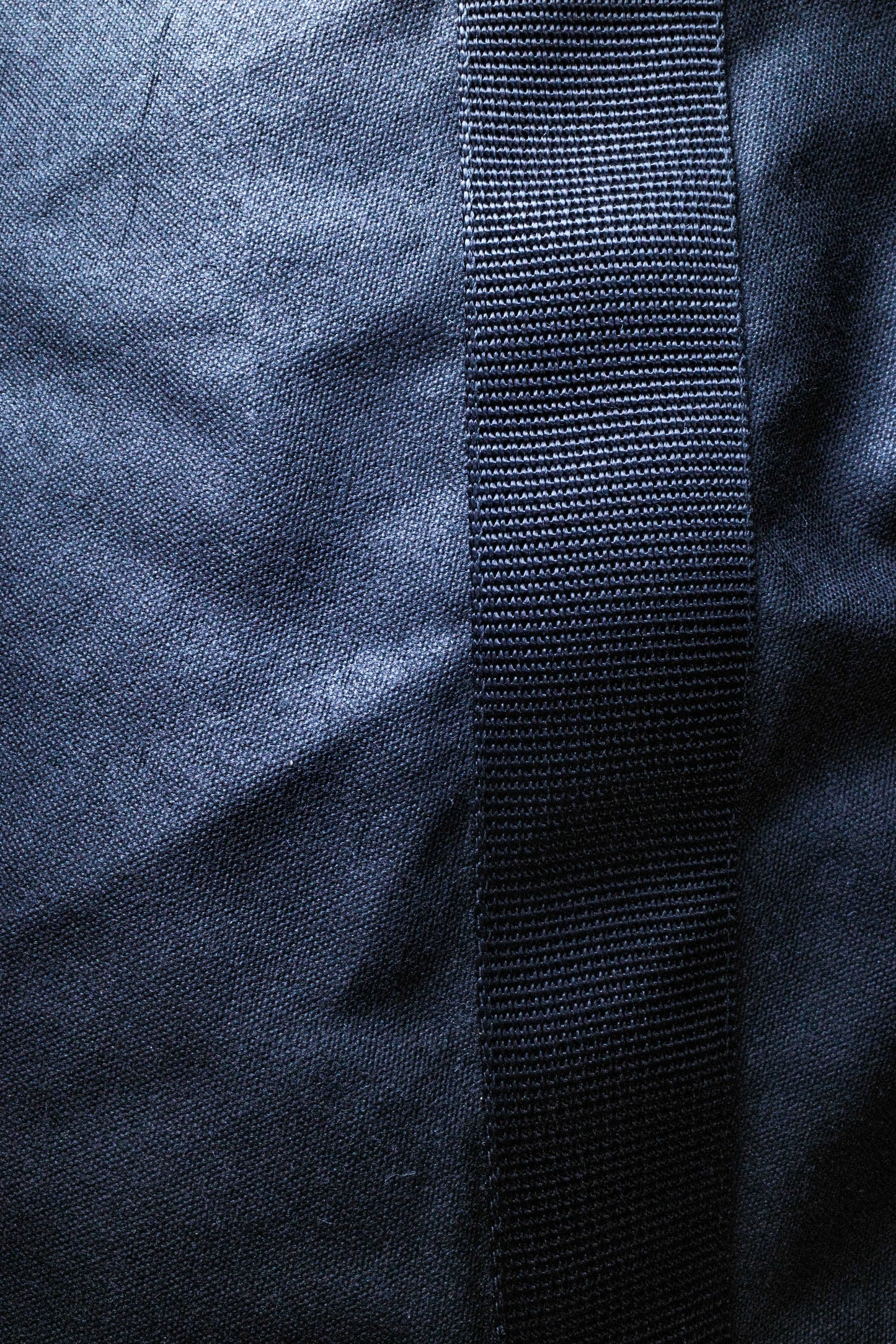 BA_TRANSFORMABLE MESSENGER BACKPACK WAXED COTTON BLACK