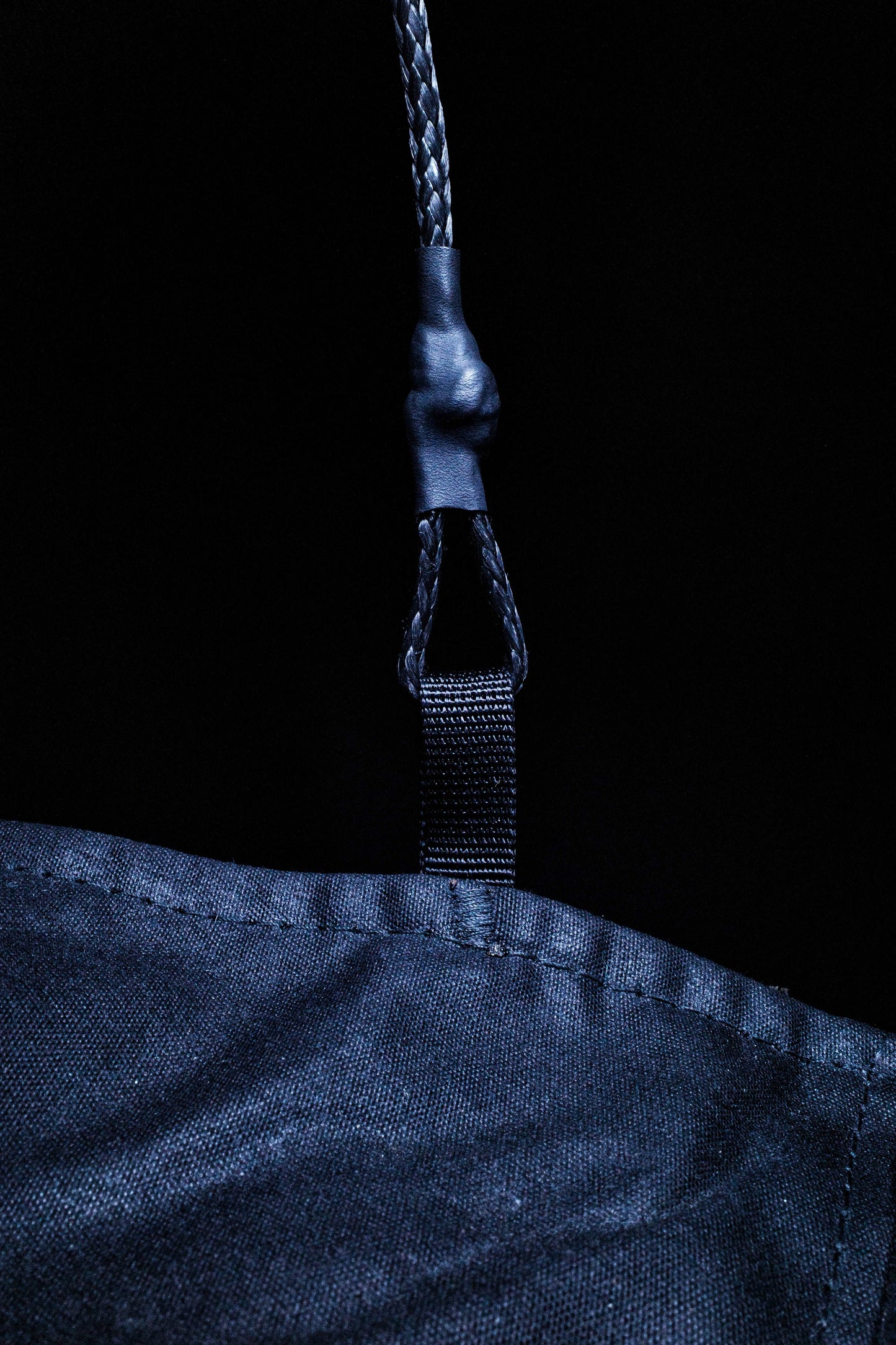 BA_ASYMMETRIC OVERLAY CLUTCH WAXED COTTON BLACK