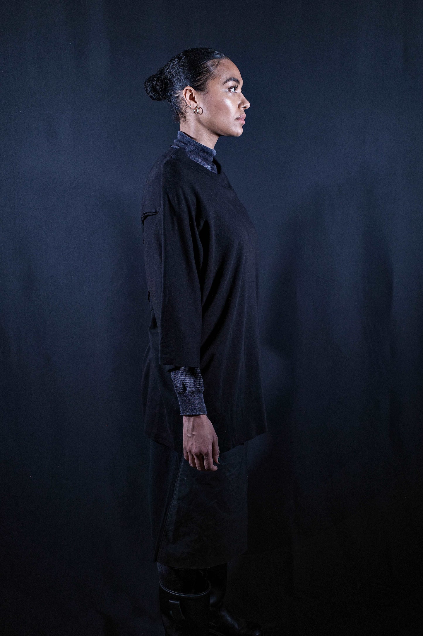 BL_BACK SEAMED SHIRT