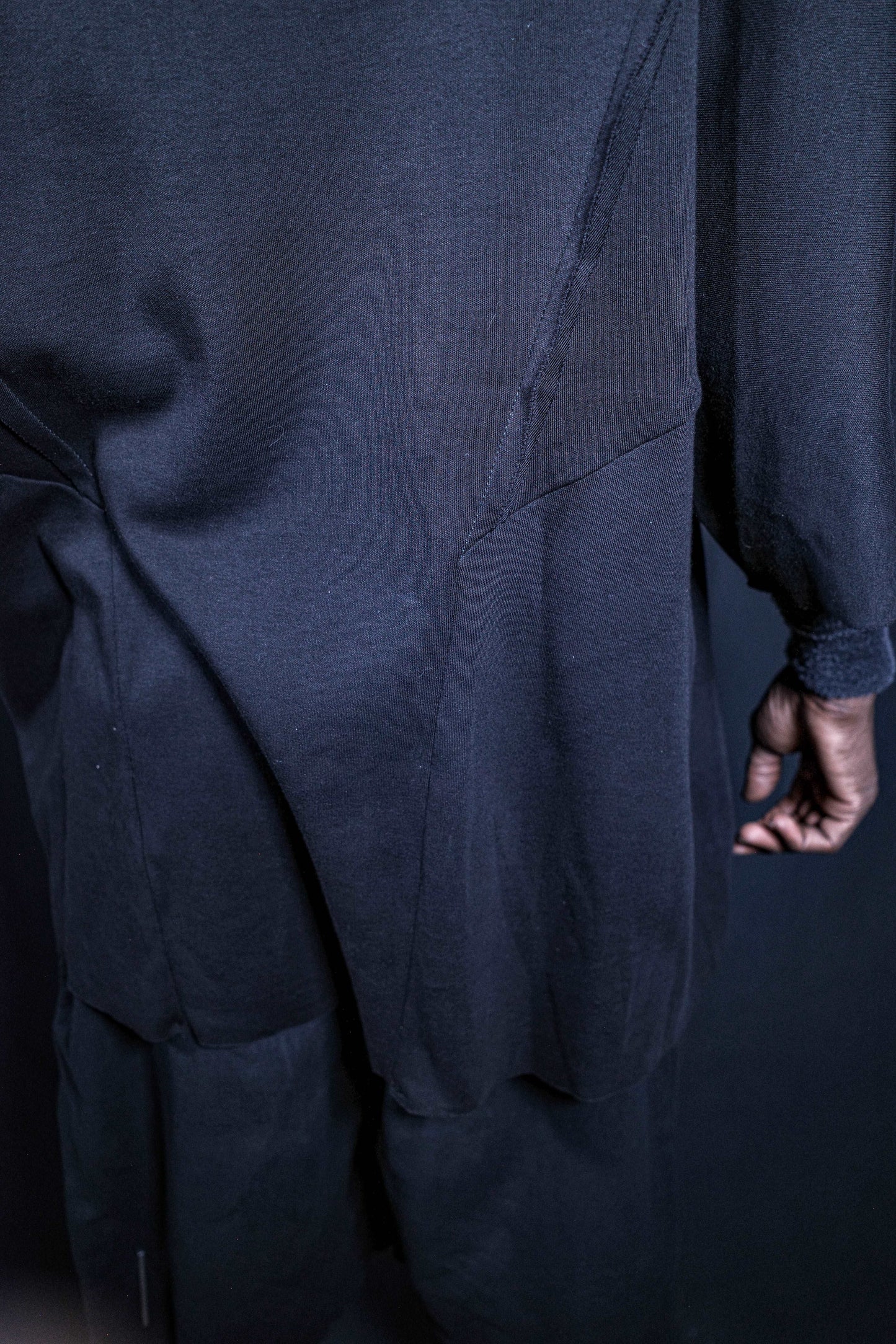 BL_BACK SEAMED SHIRT